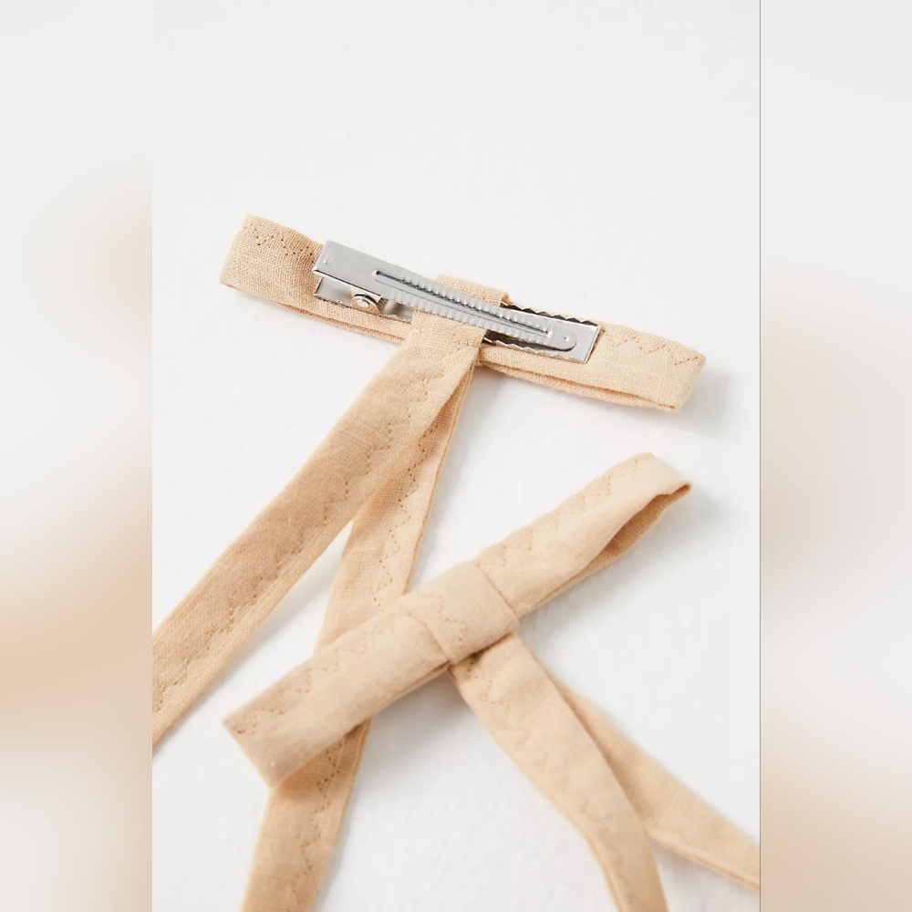 NWT Free People Ivory Lovely Bow Set of 2 Hair Accesory - Picture 5 of 13